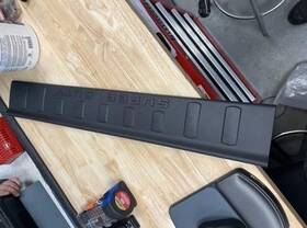Ford 8c3z2513208cb Plate Door Scuff Rh Black 2008-2016 Super Duty Truck