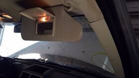 268-01549r Jeep/plymouth Truck Passenger Right Sun Visor With Illumination Fits 07-10 Nitro 10260850