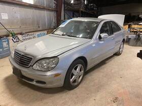 224.mb1q04 Mercedes-benz 2004 04 S430 Driver Rear Headliner Map Light With Mirror Gray 110224