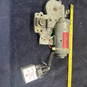 Peugeot 665108 Genuine 405 Mk1 1988-1992 Sunroof Motor In Headlining 9557166680