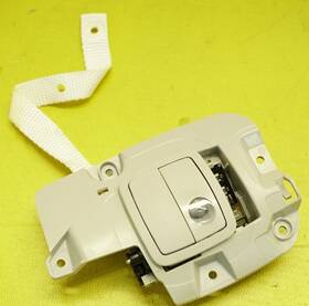 1515338-00-d Tesla Model Y Oem Coat Hook And Map Light - Left Hand