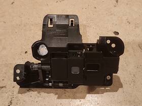 1896267-30-c Tesla Cybertruck Headliner Left Drivers Side Coat Hook And Map Light