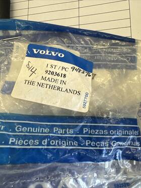 9203618 Volvo 9303618 Clip