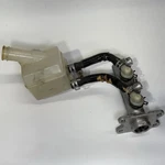 Oem Toyota Hiace Regius KZH100 Rhd Brake Master Cylinder + Reservoir Jdm. Fixed Price $134.95.