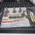 2010-2019 Toyota Highlander Headliner Clip 63395-0E020-B0 (gray) Pieces. Fixed Price $14.00.